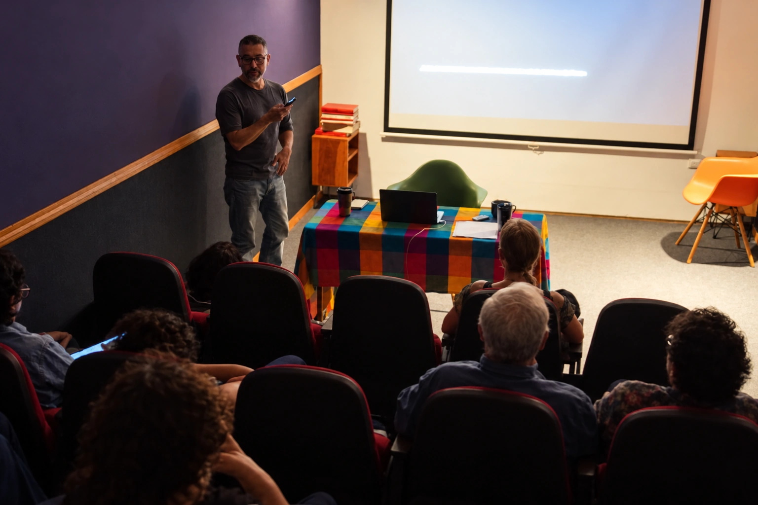 Charla de cine en la Videosala