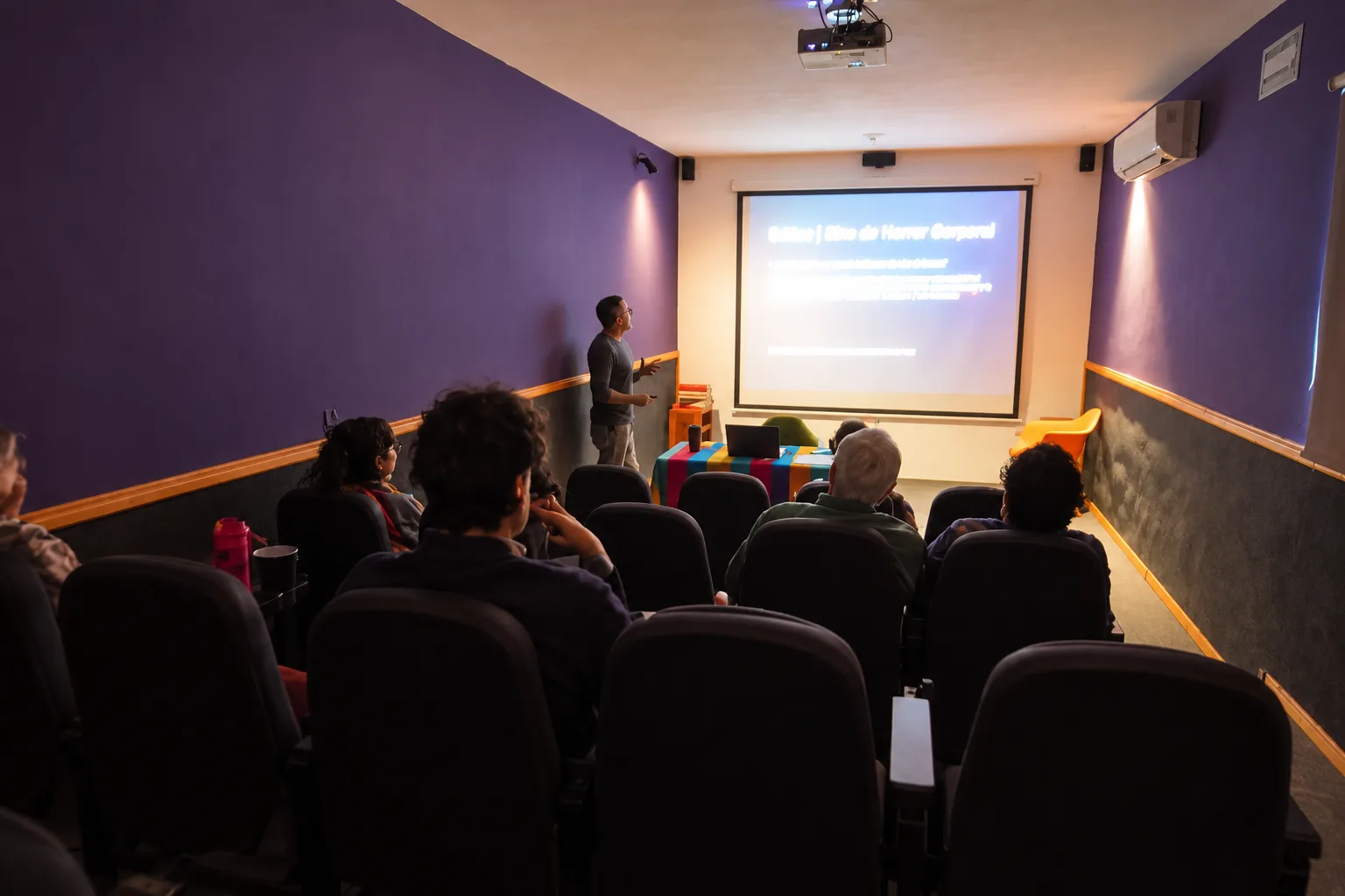 Charla de cine en la Videosala